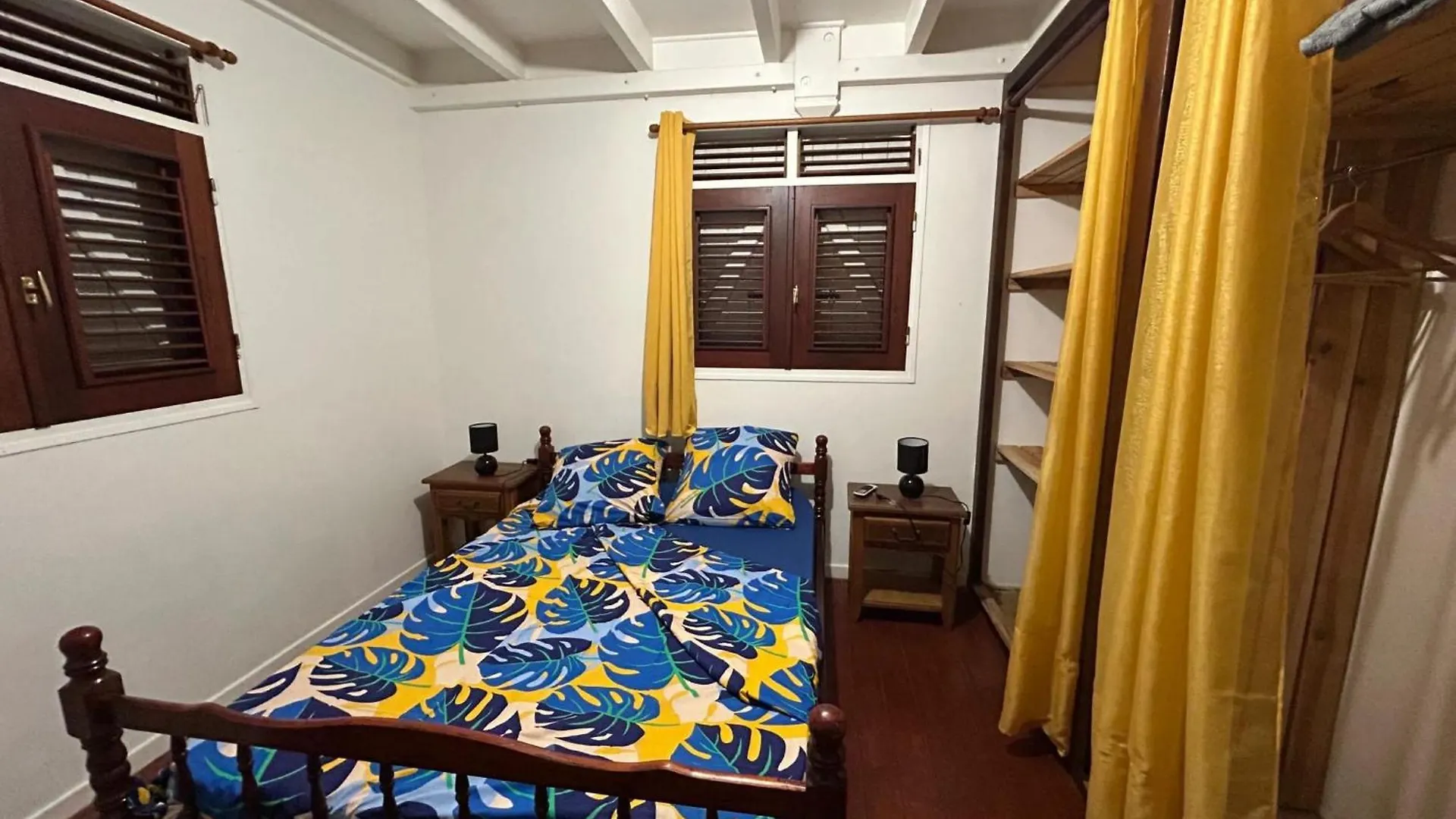 Maison Confortable Avec Jardin A Lamentin Guadeloupe